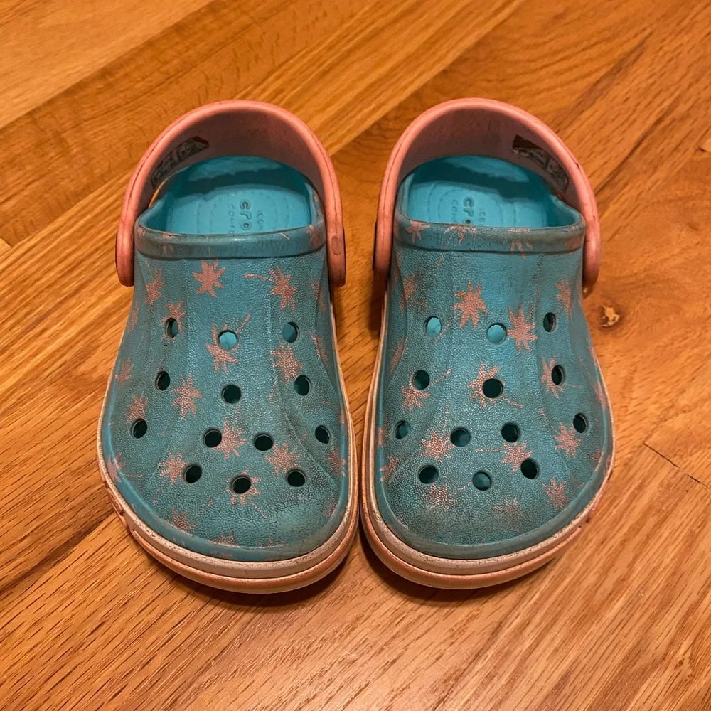 Palm Tree Crocs - Picture 3 of 3
